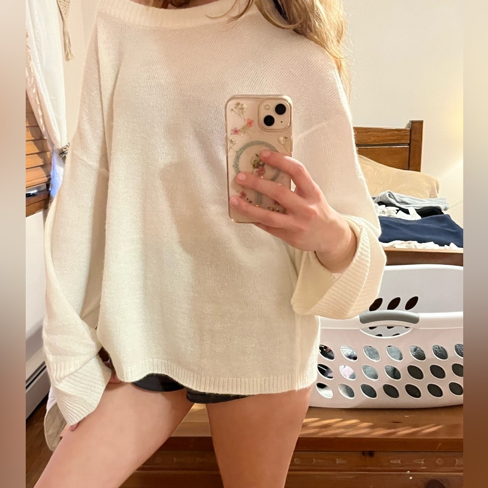 White oversized comfy sweater